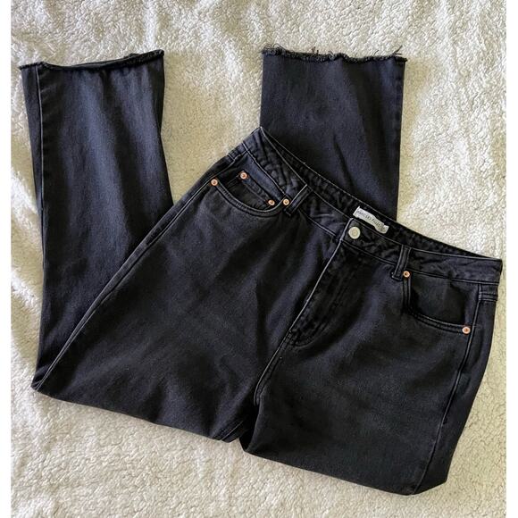 AVEC Les Filles Black Cropped Straight Leg Distressed - High Rise - sz 30 - F2 - Picture 1 of 9